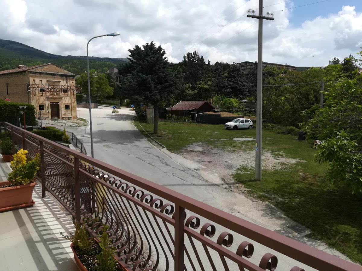 Complesso Turistico Aurora - Camere B&B Poggio Picenze Kültér fotó