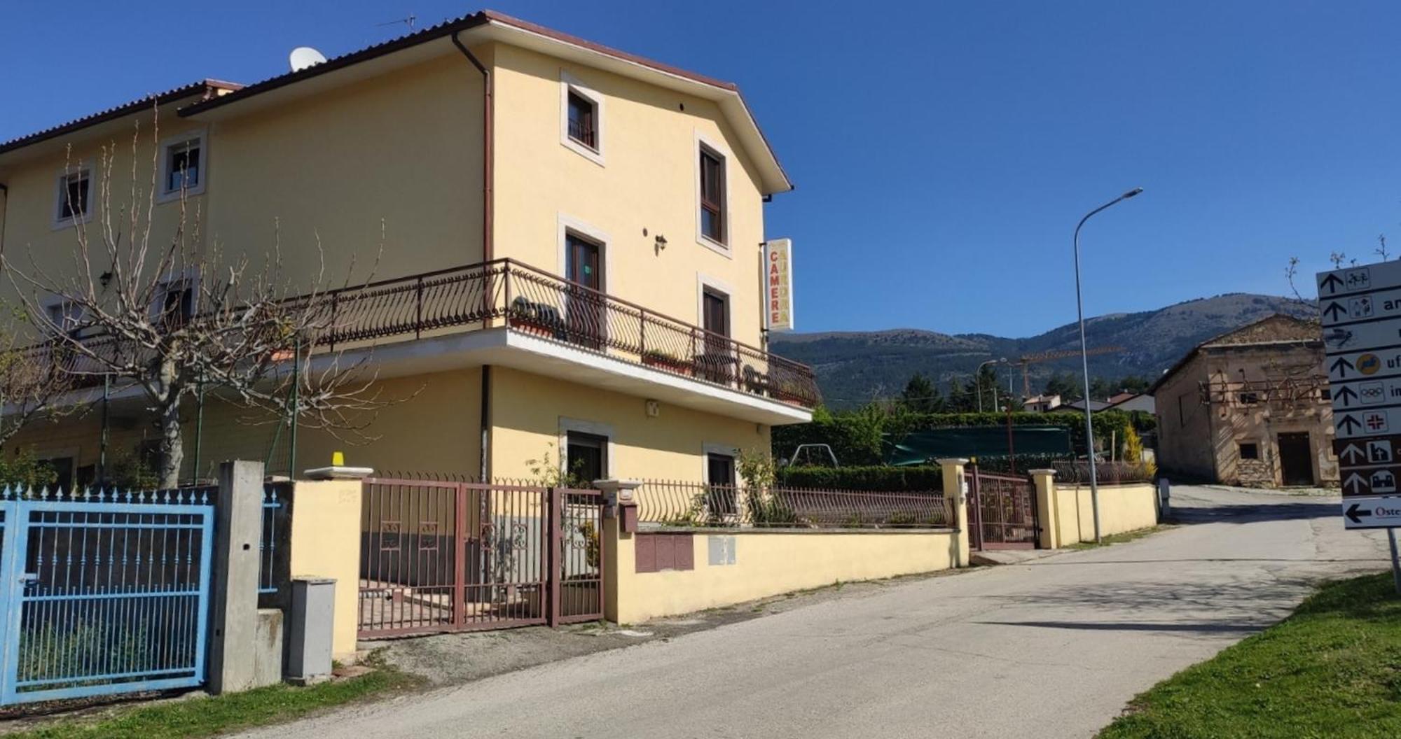 Complesso Turistico Aurora - Camere B&B Poggio Picenze Kültér fotó