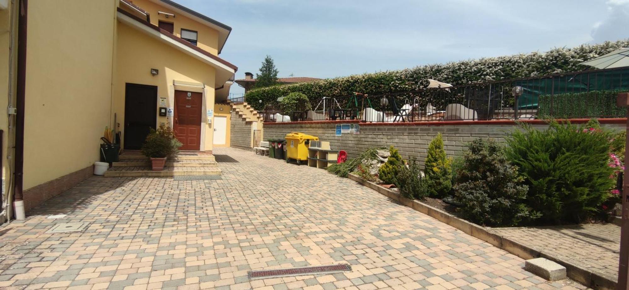 Complesso Turistico Aurora - Camere B&B Poggio Picenze Kültér fotó