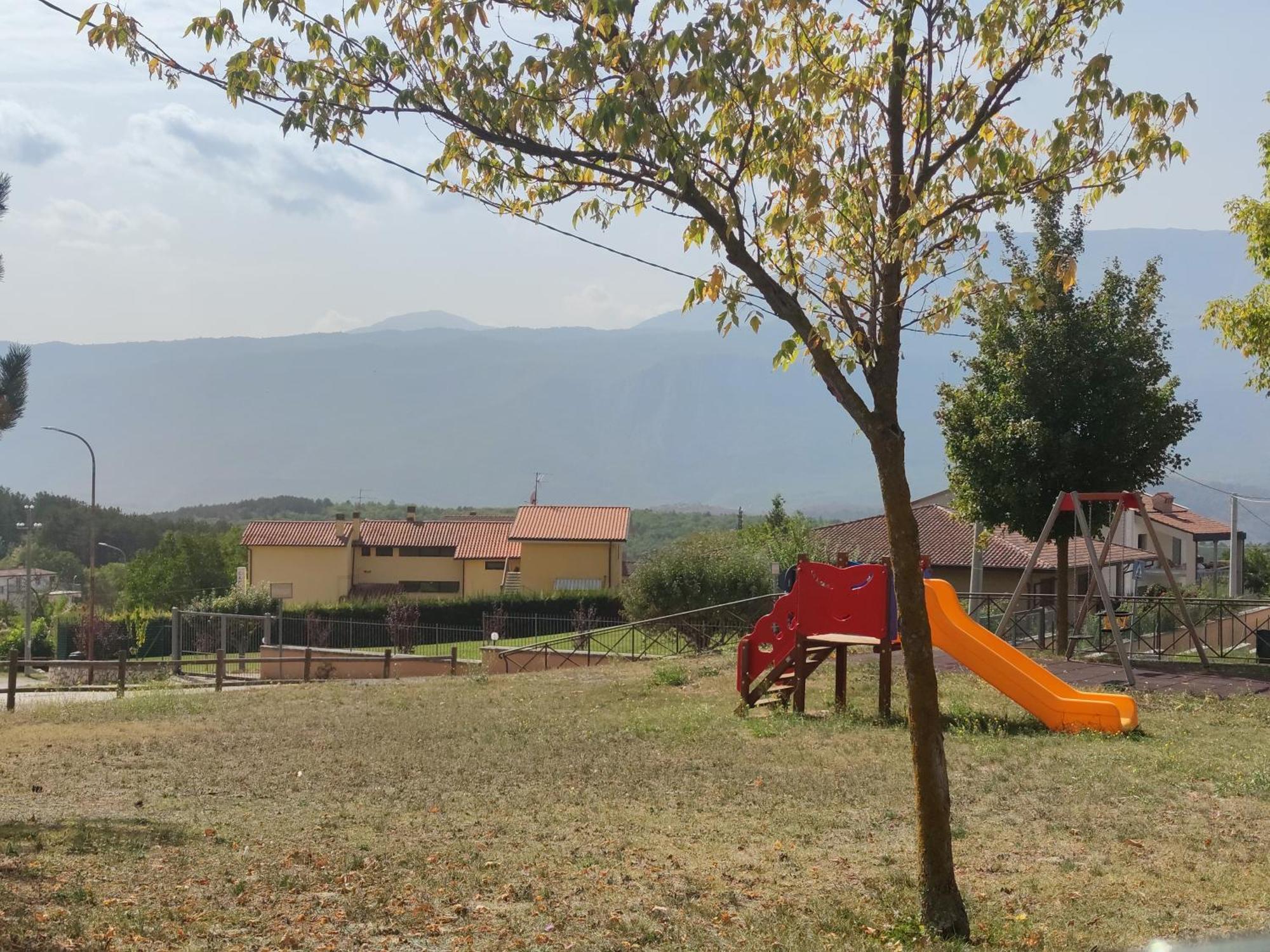 Complesso Turistico Aurora - Camere B&B Poggio Picenze Kültér fotó